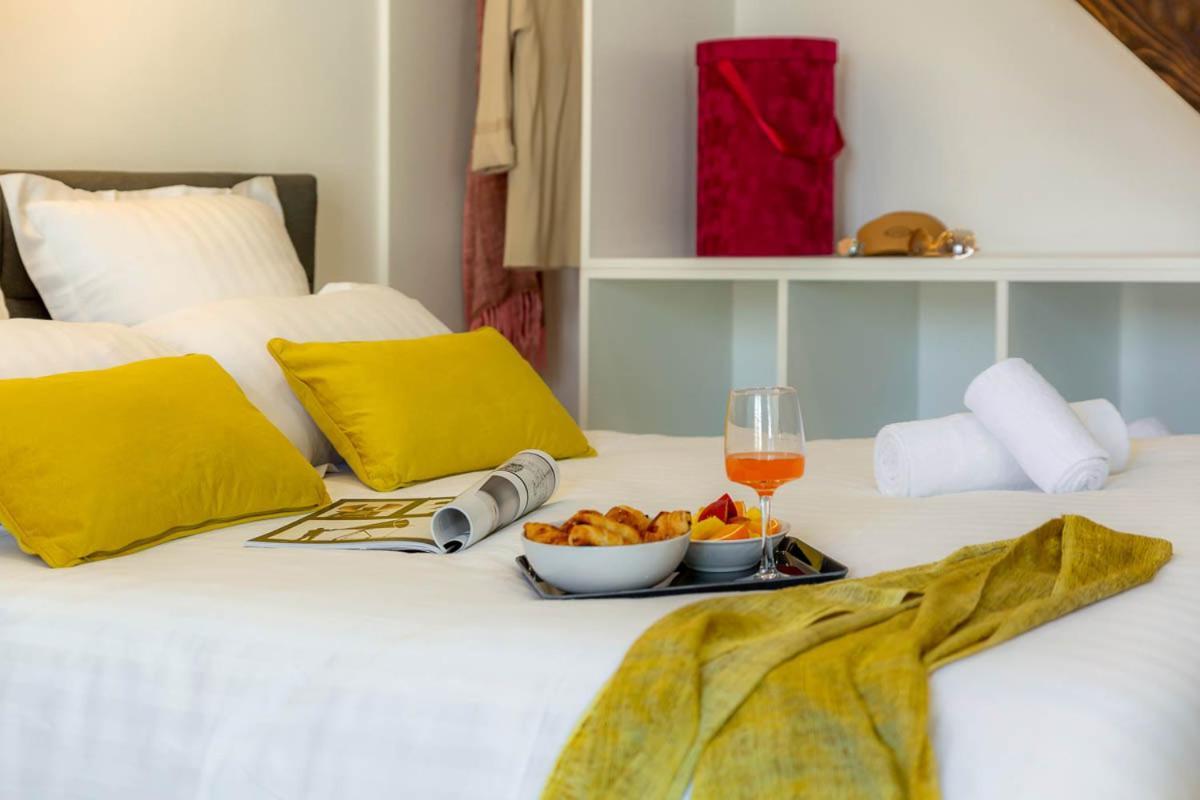 Provence Au Coeur Appart Hotels Forcalquier Exterior photo
