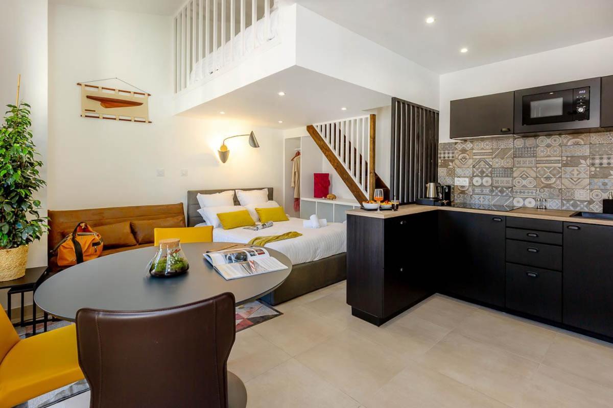Provence Au Coeur Appart Hotels Forcalquier Exterior photo